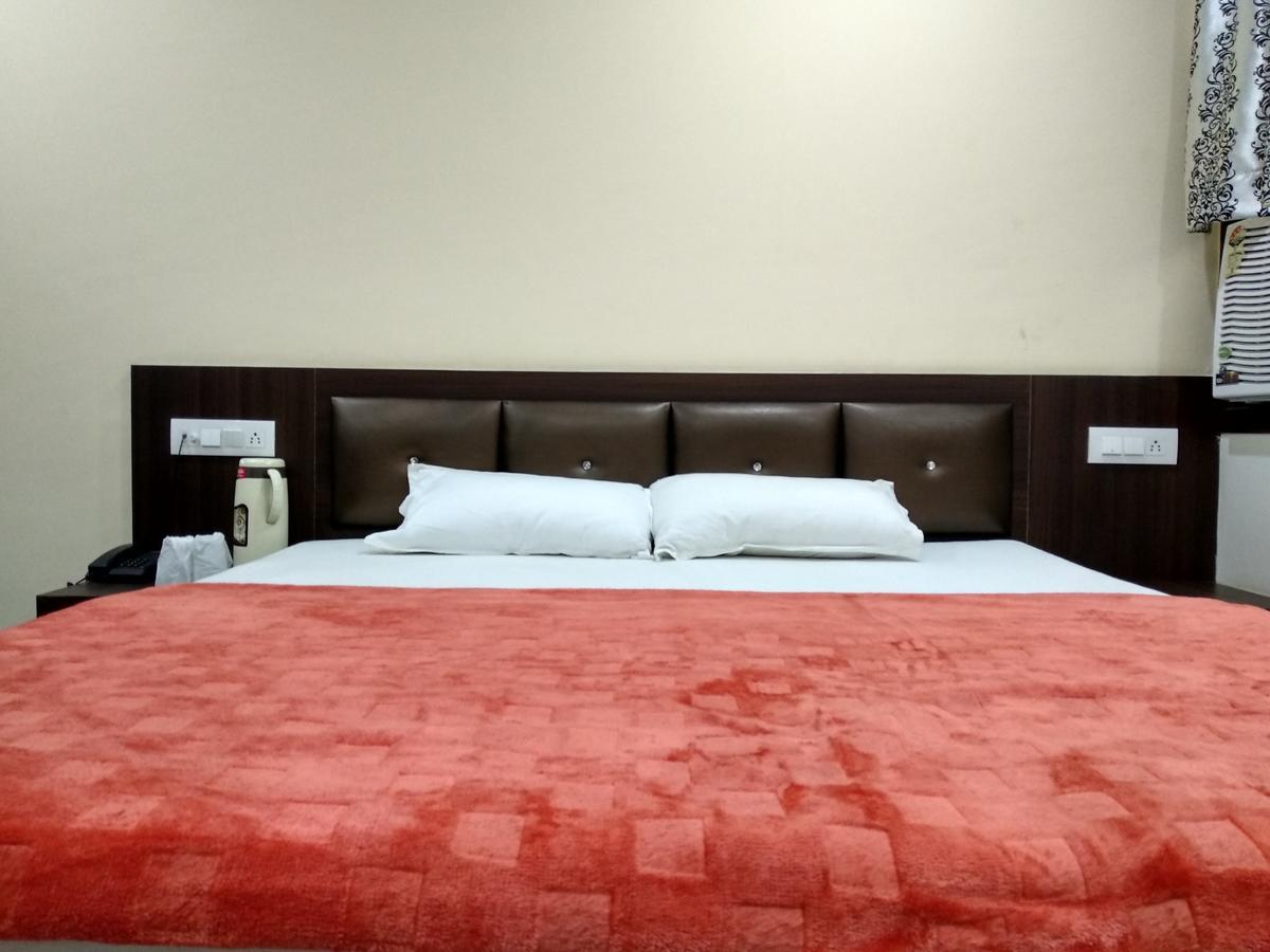 Oyo 60976 Hotel Shree Ji Morena Exteriér fotografie