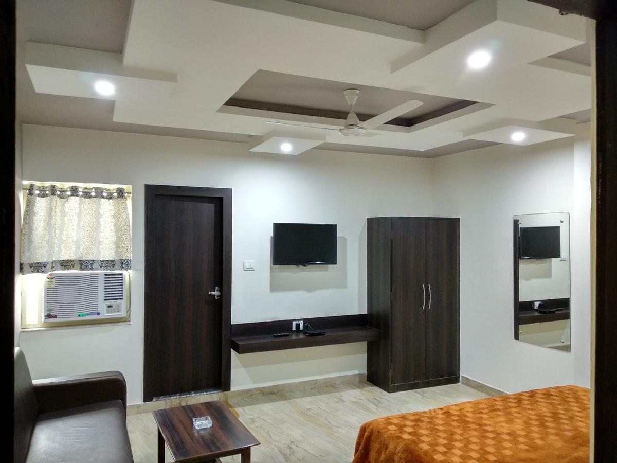 Oyo 60976 Hotel Shree Ji Morena Exteriér fotografie